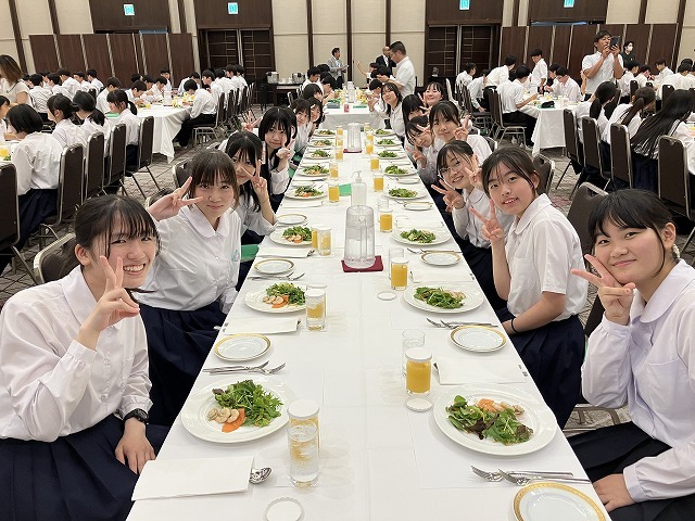 250520308.jpg