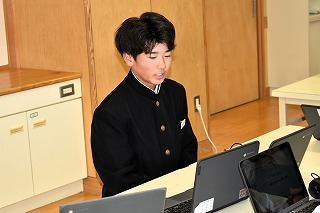 260428012.jpg